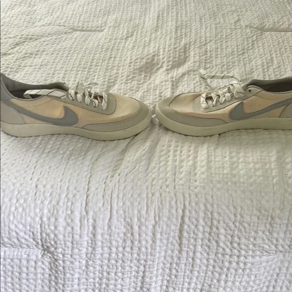 Nike Killshot Sneakers in Beige and Light Gray excellent condition - Picture 10 of 11